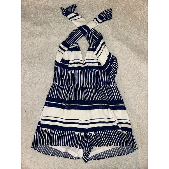 Lulu’s XL Delphi Style Women’s Tie Front Romper Strapless Navy Blue White EUC - Picture 1 of 10